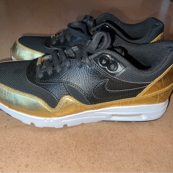 NIKE 2016 AIR MAX 1 ULTRA ESS NFL METALLIC GOLD W 8 SAFARI ANIMAL 90 - Picture 6 of 9